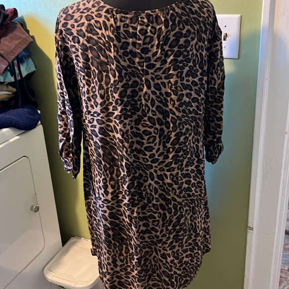 Half Moon animal print gown.  XL - Picture 2 of 6